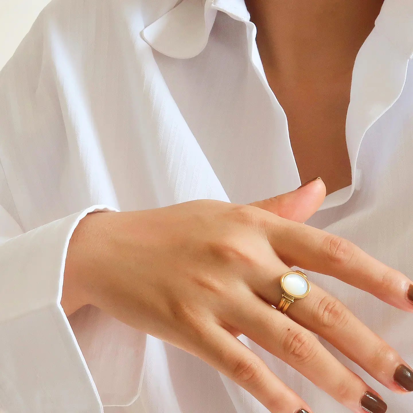 Jade Non-Tarnish Classic Shell Stone Ring