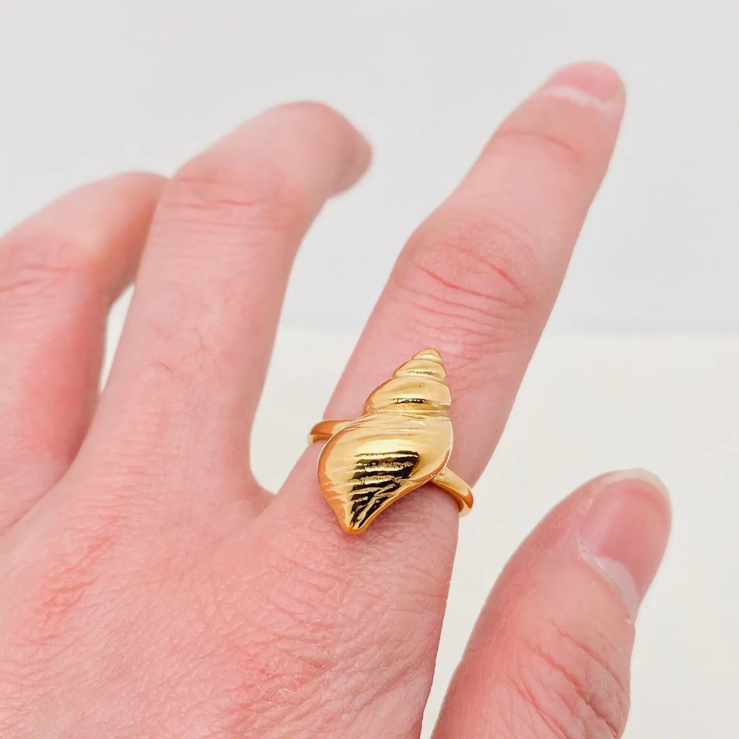 Gold-plated Conch Ring